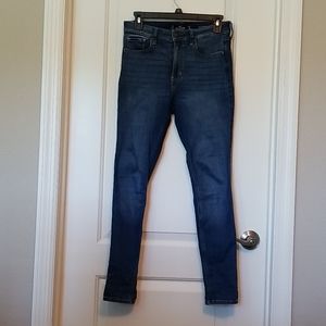 Hollister High-Rise Super Skinny Jeans